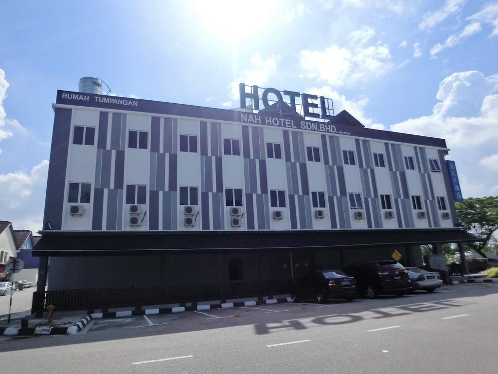 Nah Hotel Skudai Buitenkant foto